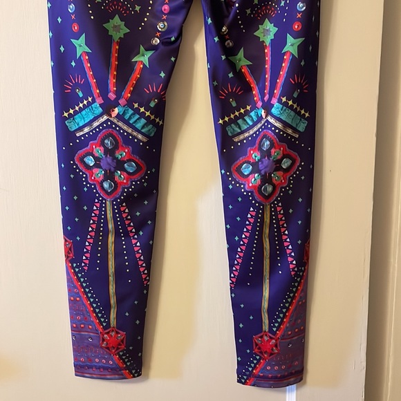 Nike Work out tights Dry-Fit size SMALL (worn once) Burning Man Vibes - Picture 8 of 16